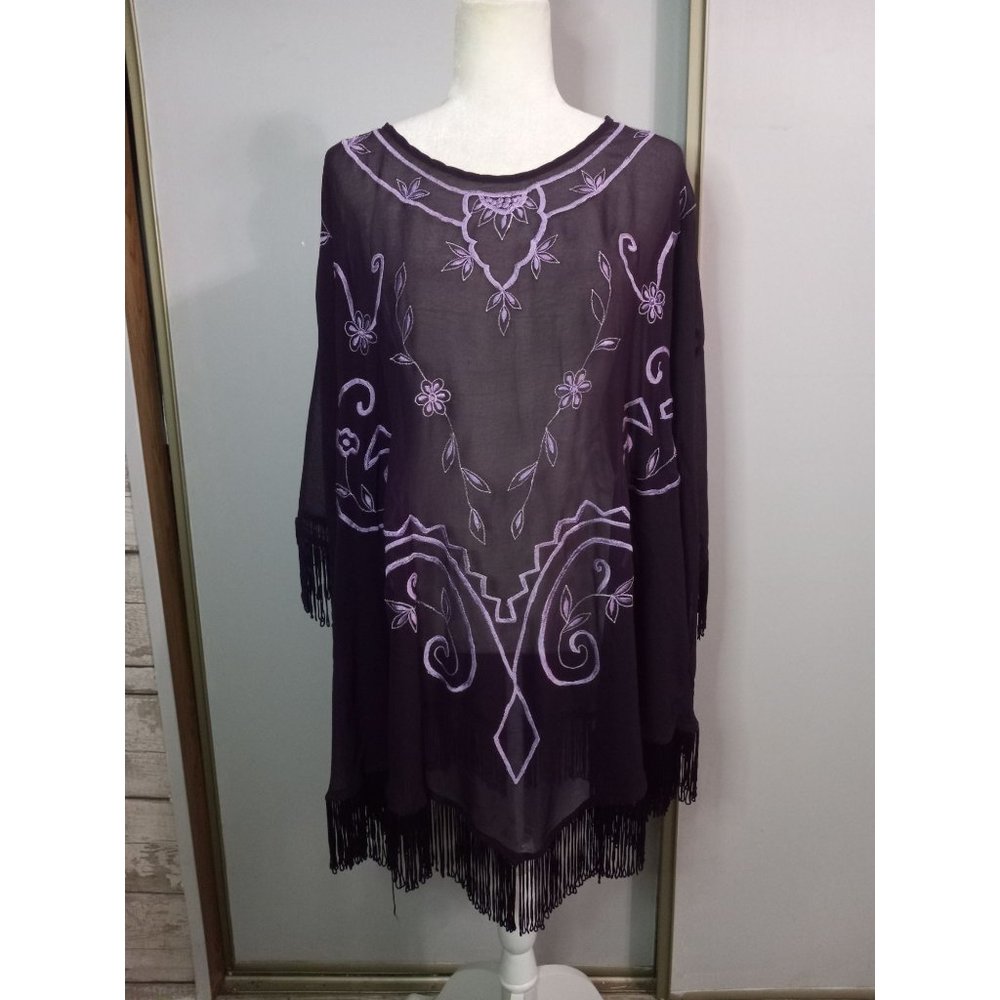 Original Anthony One Size Purple Embroidered Sheer Fringe Casual Occasion Cape